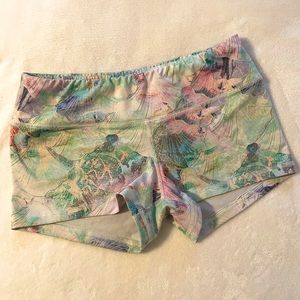 Fleo Mermaid Shorts, Medium